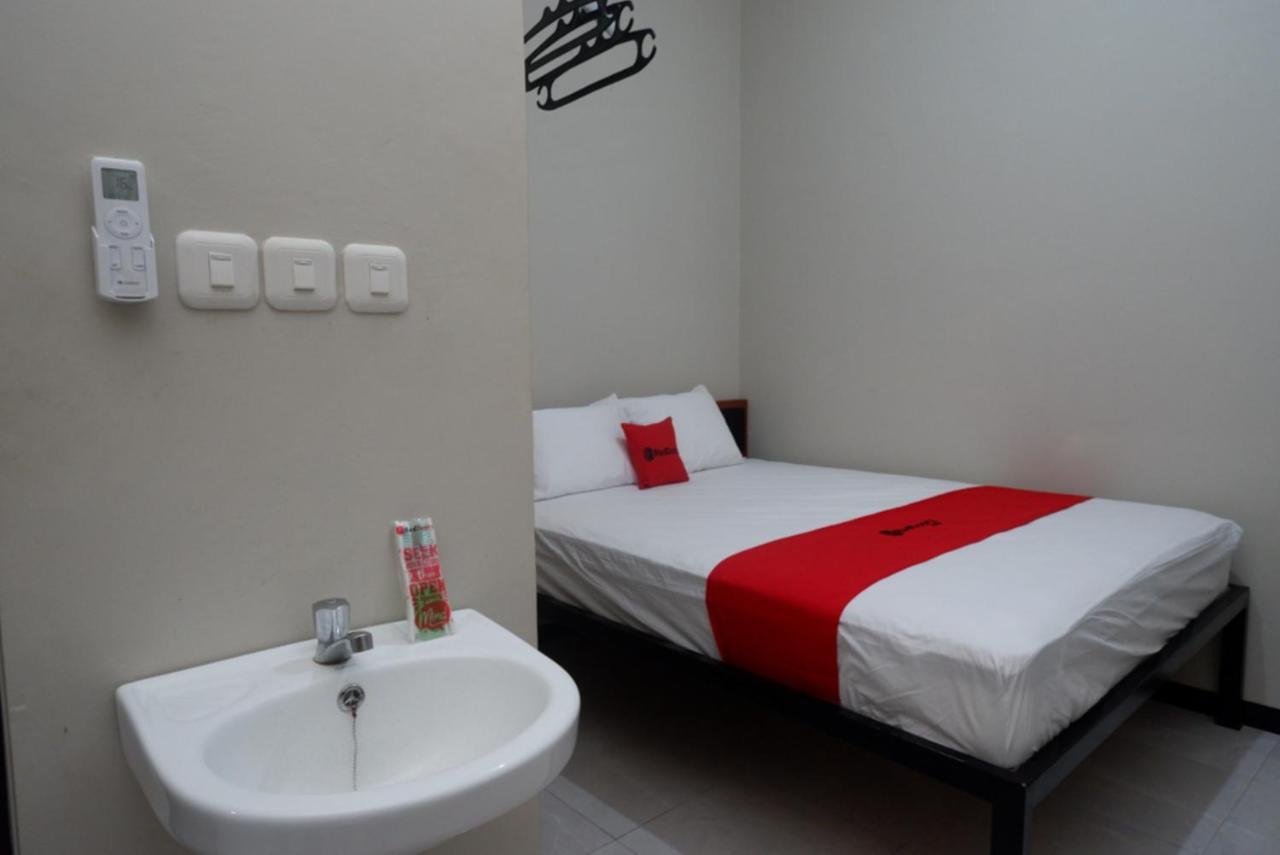 Sumbang Reddoorz Near Kampus Ump Purwokerto 2酒店 外观 照片