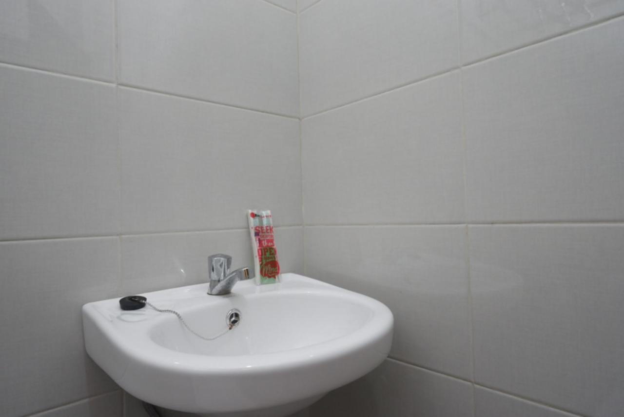 Sumbang Reddoorz Near Kampus Ump Purwokerto 2酒店 外观 照片